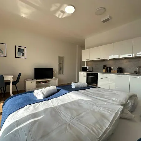 Suite4Me - Balkon I Kueche I Waschmaschine I Mainz-Kostheim Wiesbaden Esterno foto