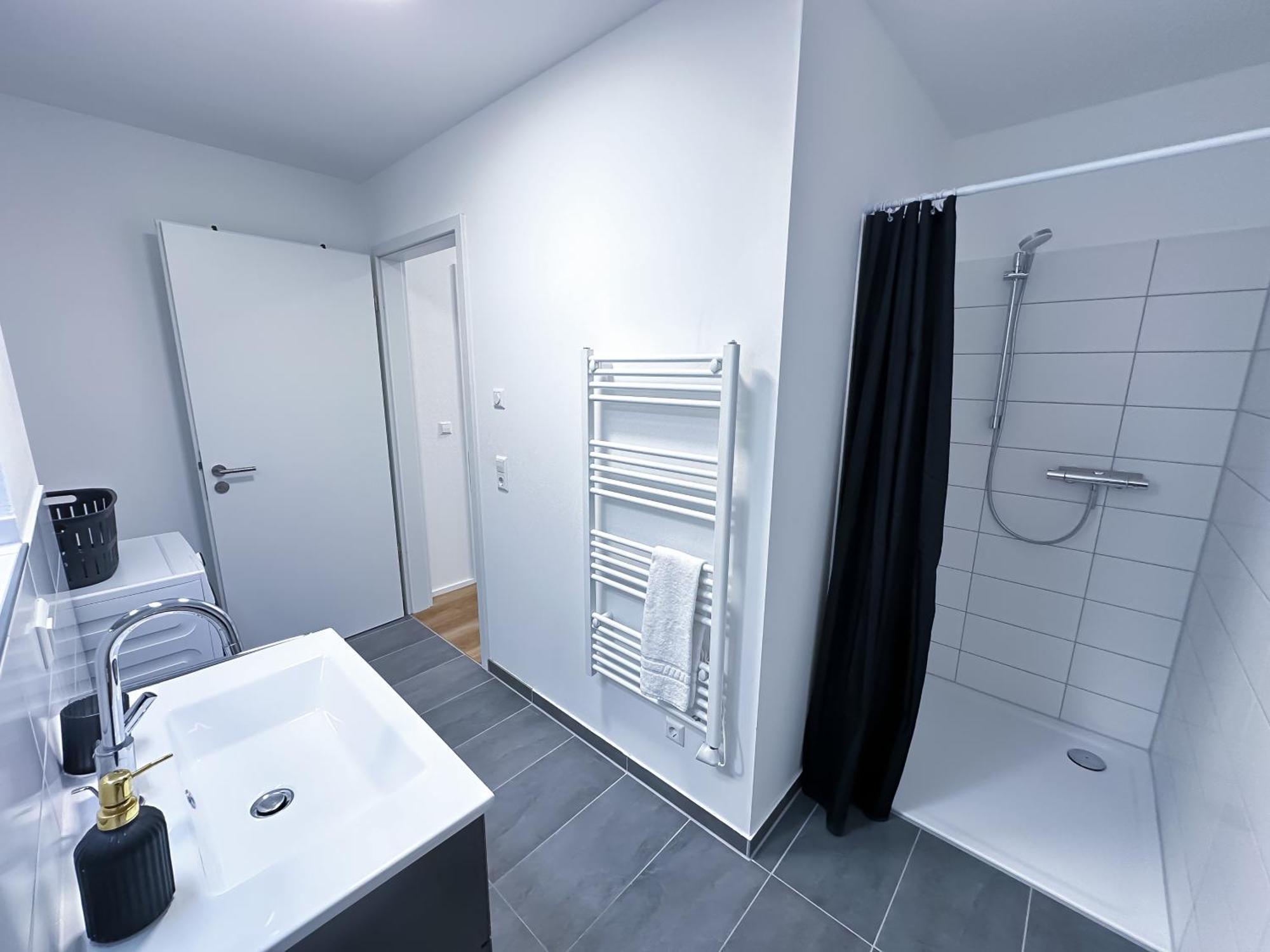 Suite4me - Balkon I Kueche I Waschmaschine I Mainz-kostheim Apartment *